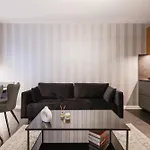 Chic Et Comfort In The Heart Of The Sentier