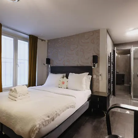Chic Et Comfort In The Heart Of The Sentier